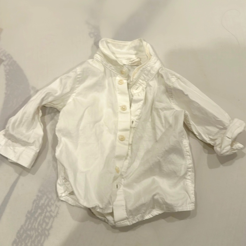 H n m white shirt in excellent condition